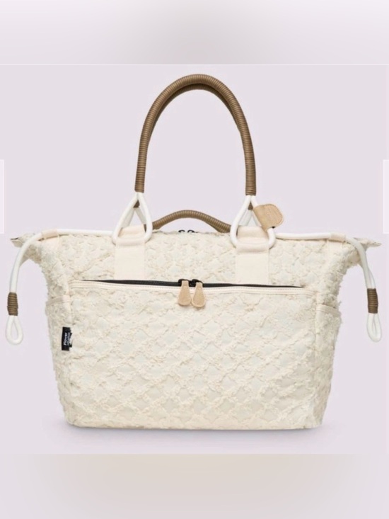 Flower Mountain Handbags - NWT Flower Mountain WEEKEND BAG
Handbag - Off white